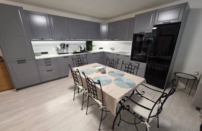 Miete einer stilvollen 2-Zimmer-Wohnung, Sarafovo, Burgas, Bulgarien